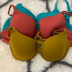 34DD Victoria Secret Bra